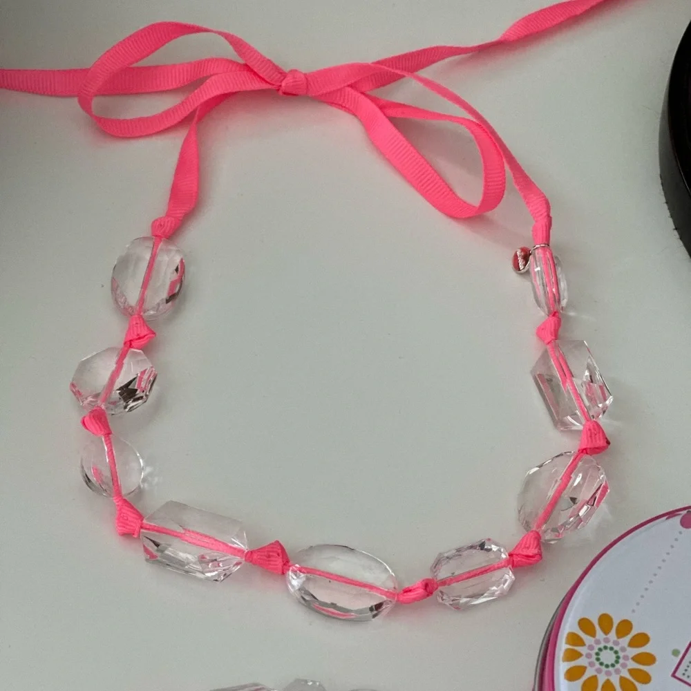 Stella & Dot Izzie Little Girl Necklace and Bracelet gift Set with gift box